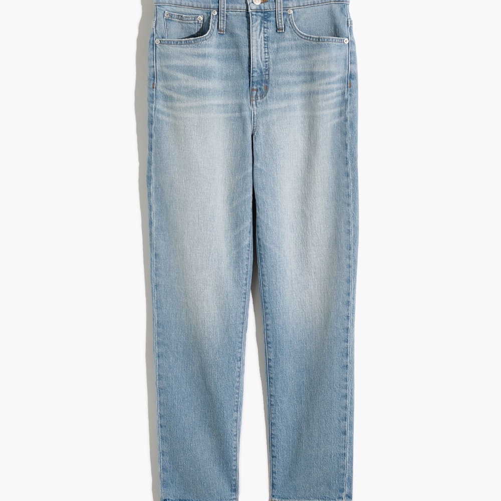 Madewell Classic Straight Jeans in Meadowland Wash